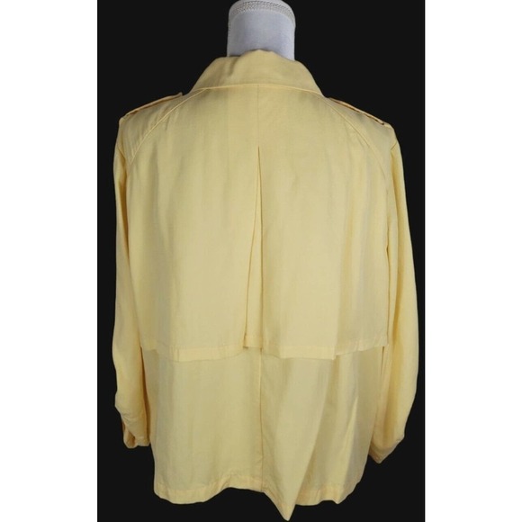 Chico's~Size 3 (XL)~Yellow Unlined Open Front Blazer Collar & Lapels Epaulettess - Picture 15 of 16